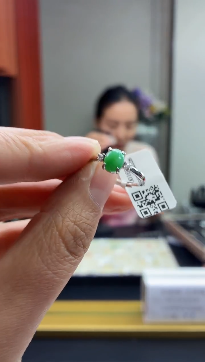 颈饰银S925镶嵌翡翠11111111111