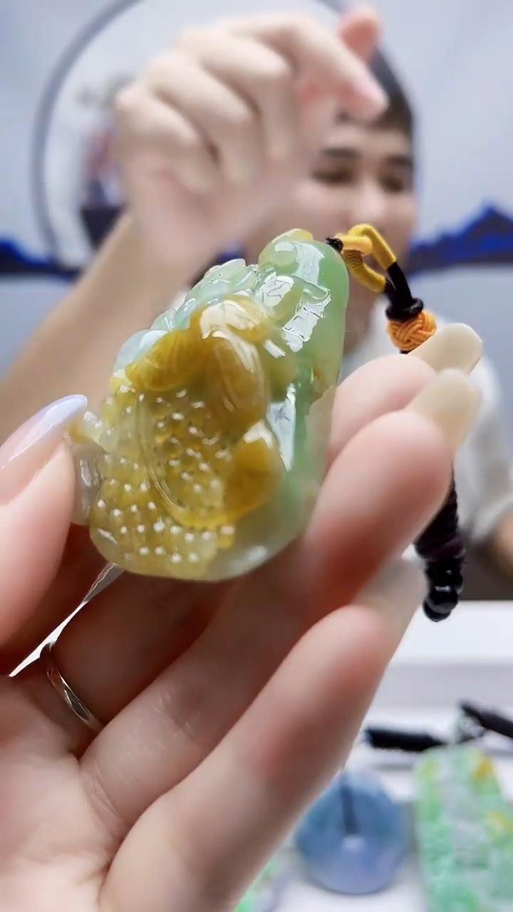 未镶嵌定制翡翠毛货-挂件18