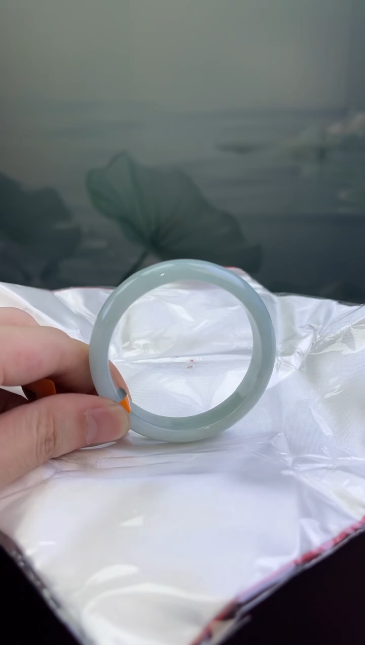 翡翠手镯未镶嵌翡翠手镯5