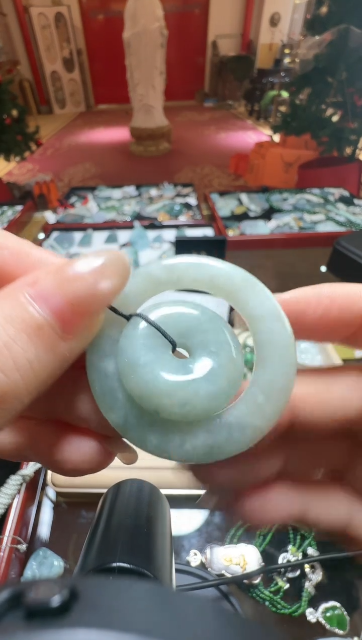 【闪购商品】翡翠吊坠(不含链)未镶嵌翡翠