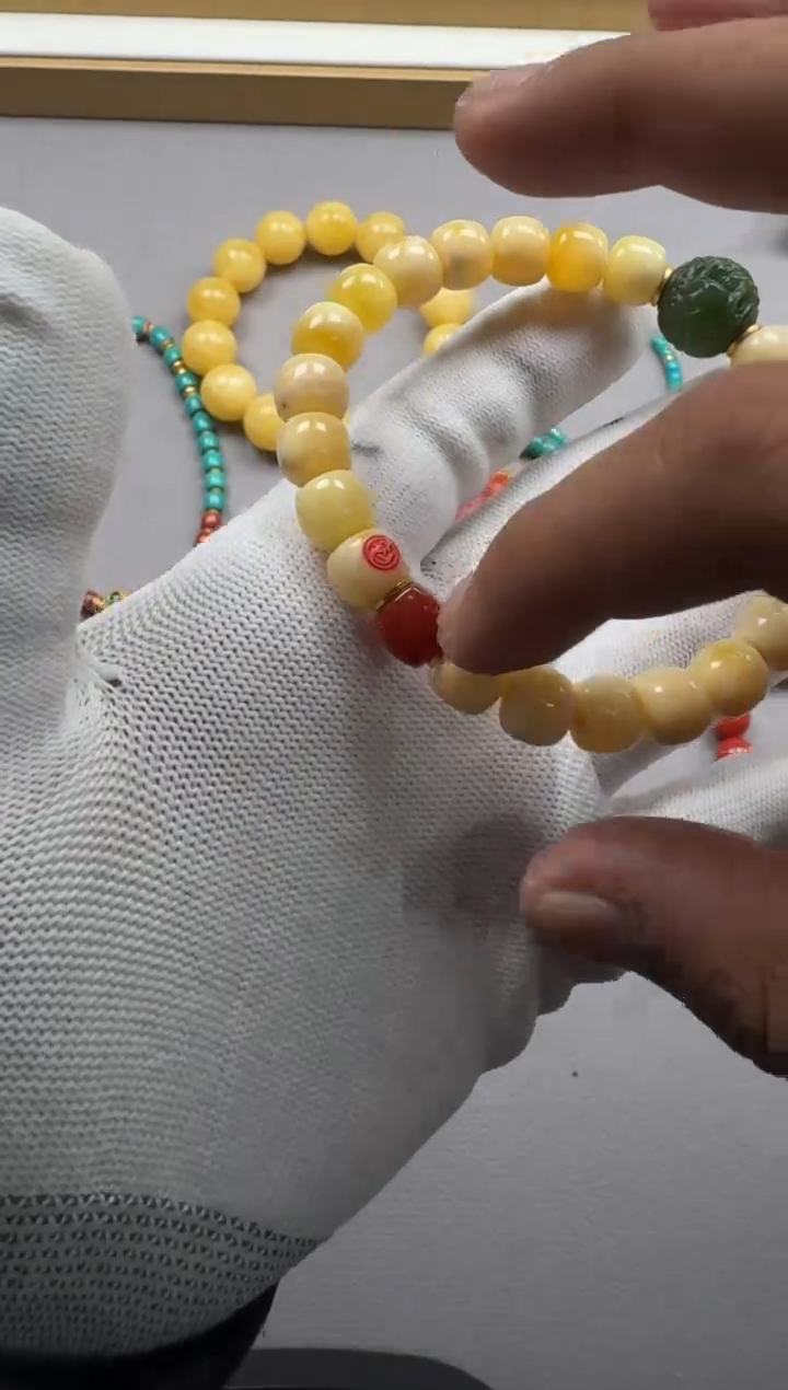 【闪购商品】蜜蜡裸石未镶嵌手串手串