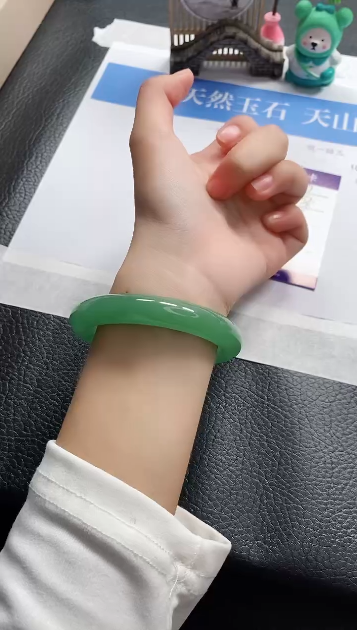 【闪购商品】石英质玉手镯未镶嵌D36-58+