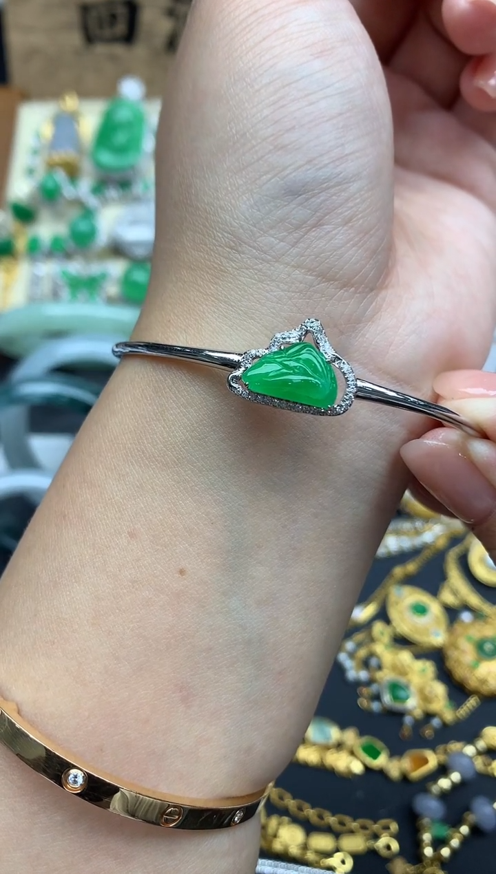 【闪购商品】翡翠手镯18K金镶嵌449-中国好珍宝