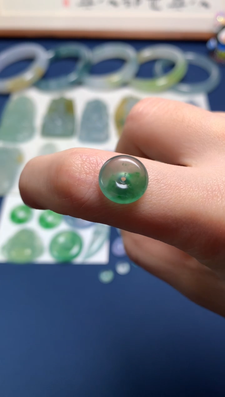 【闪购商品】定制翡翠未镶嵌0917868989