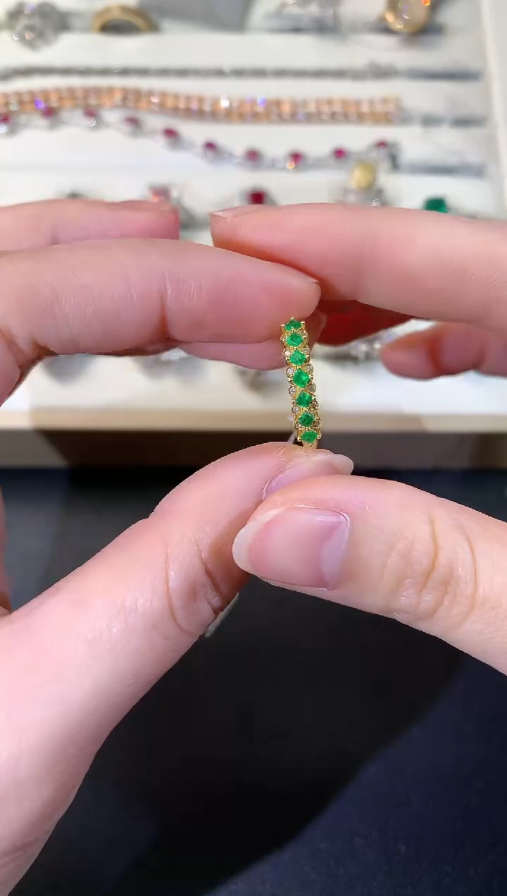 【闪购商品】祖母绿戒指18K金镶嵌R516|2500