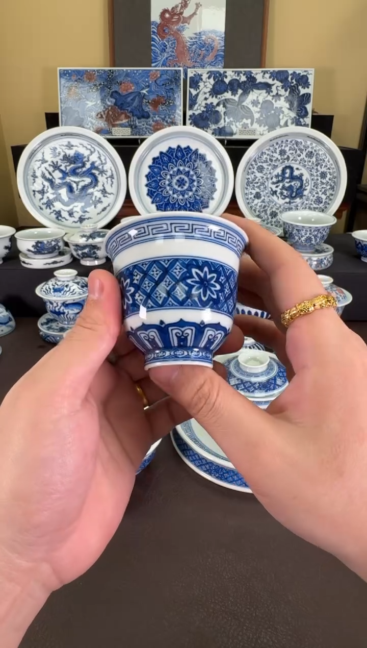 【闪购商品】瓷片羿器窑铜钱宝相纹铃铛杯