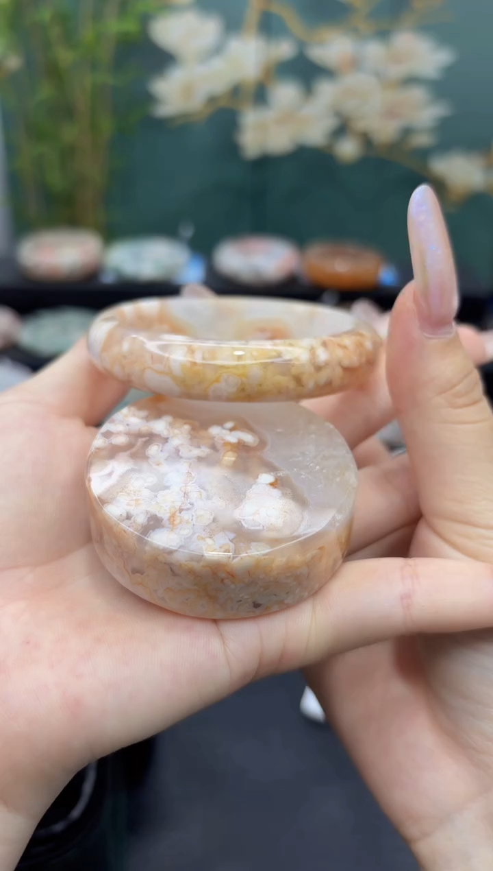 【闪购商品】石英质玉未镶嵌手镯A518(58圈赠送镯心)