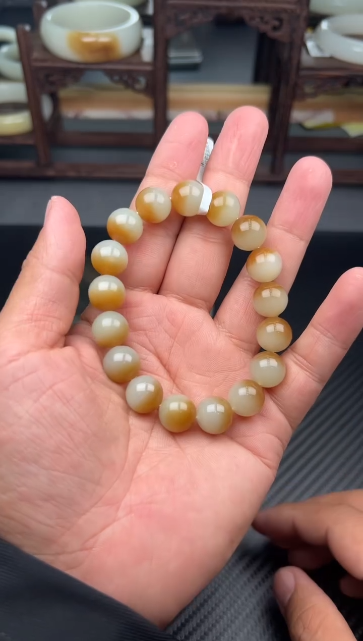 未镶嵌手串和田玉若羌微色差卡12