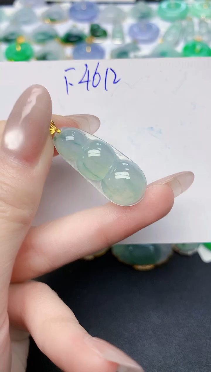 颈饰18K金镶嵌翡翠天然缅甸A货翡翠百元以上9元证书费自理