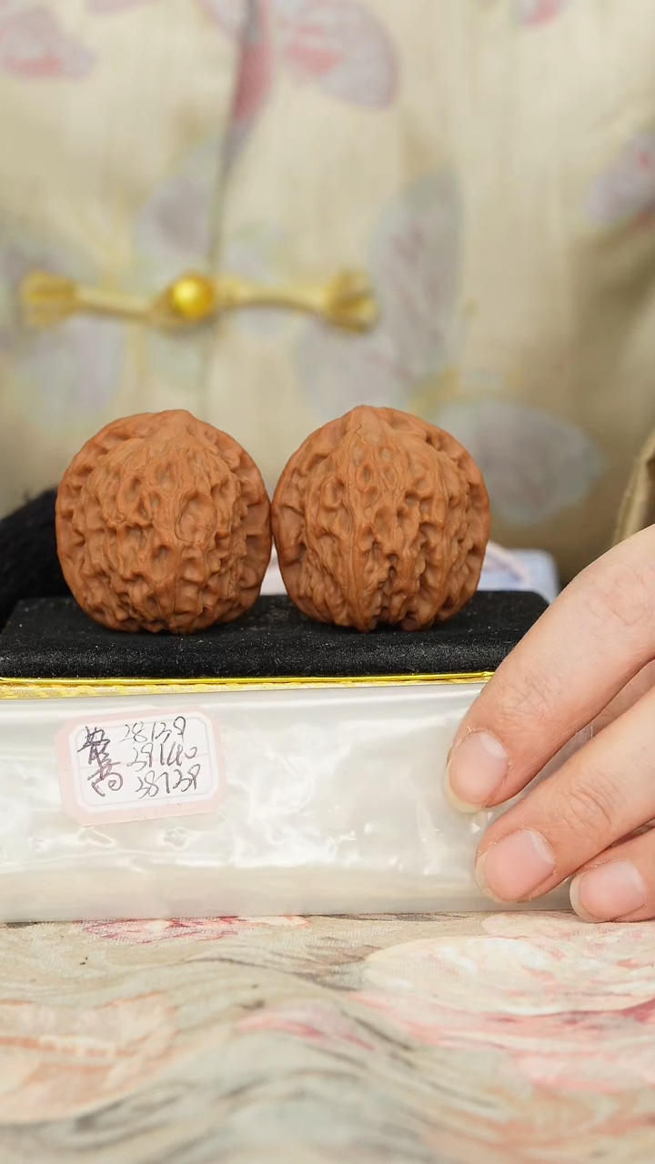 【闪购商品】文玩核桃把件非嫁接北京