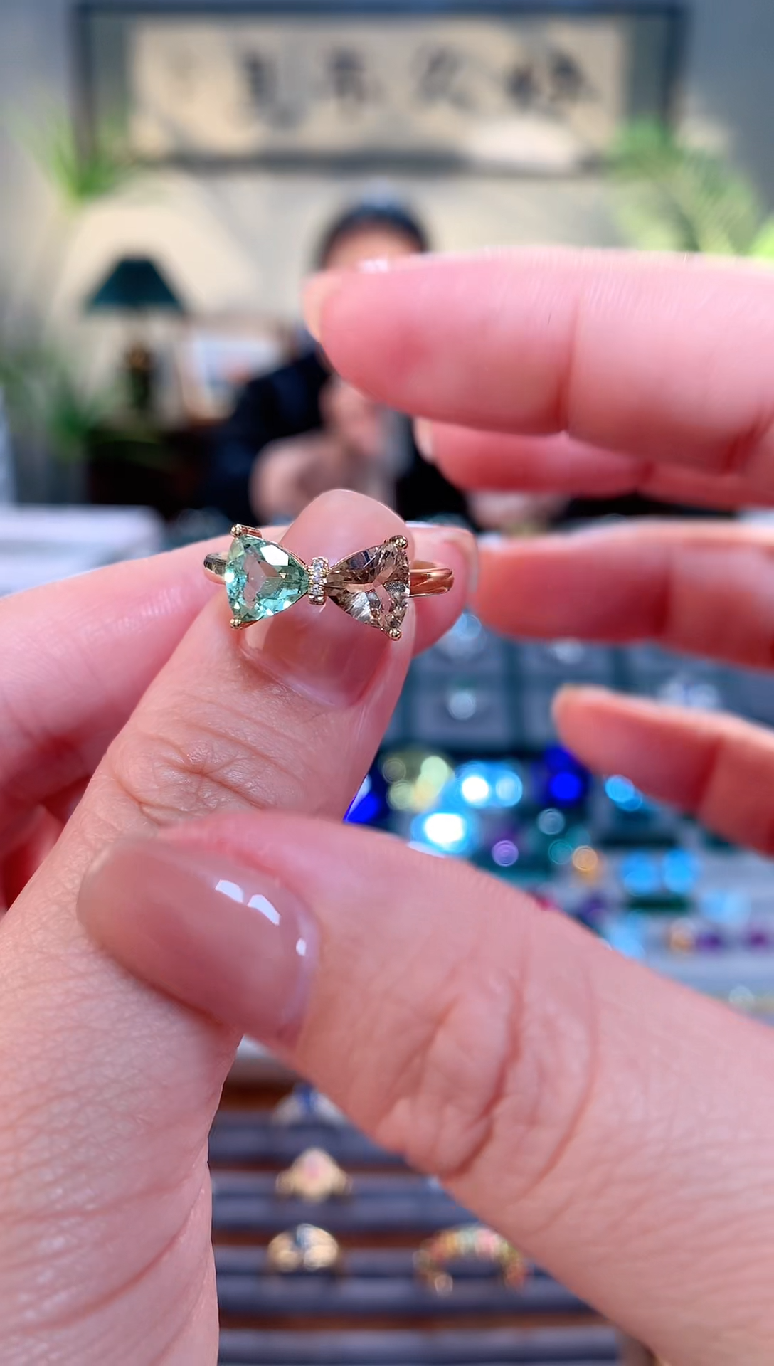 【闪购商品】碧玺戒指18K金镶嵌天然碧玺戒指