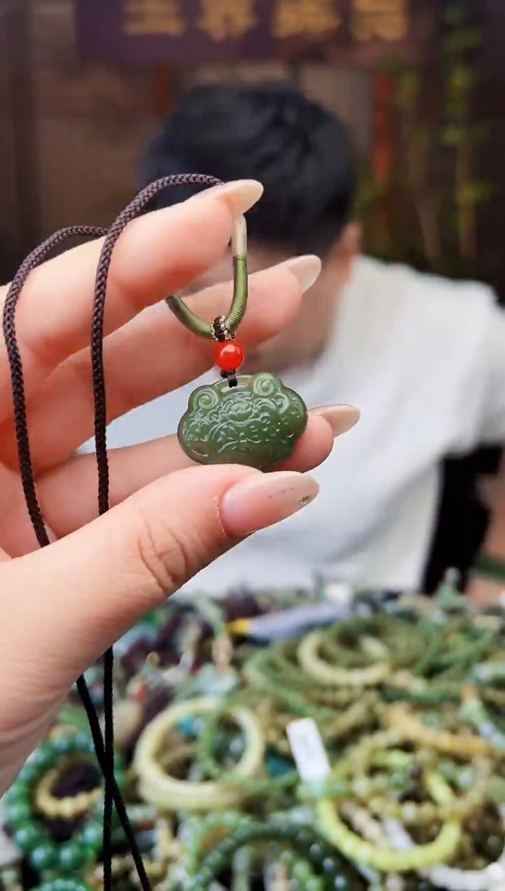 颈饰未镶嵌和田玉多样性发货拍一发一
