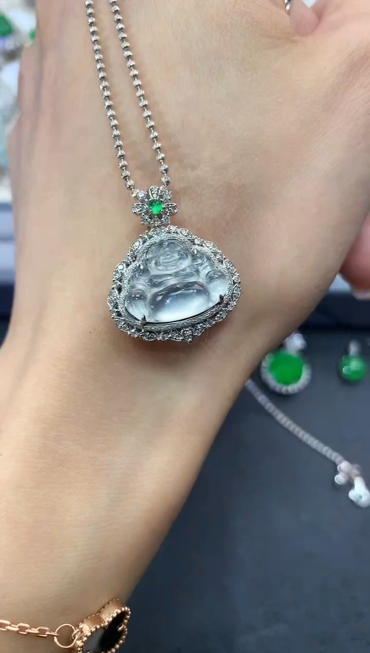 【闪购商品】翡翠吊坠(不含链)18K金镶嵌q30          