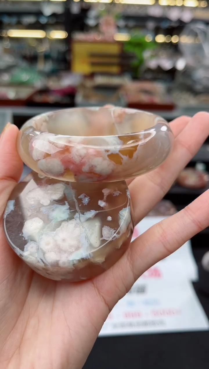 【闪购商品】石英质玉手镯未镶嵌59圈口（赠品镯心）684521