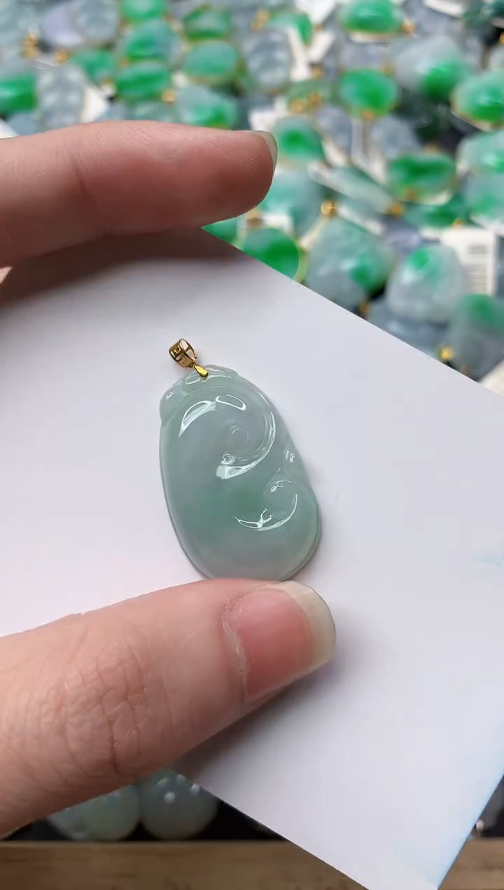 【闪购商品】翡翠颈饰18K金镶嵌97...........