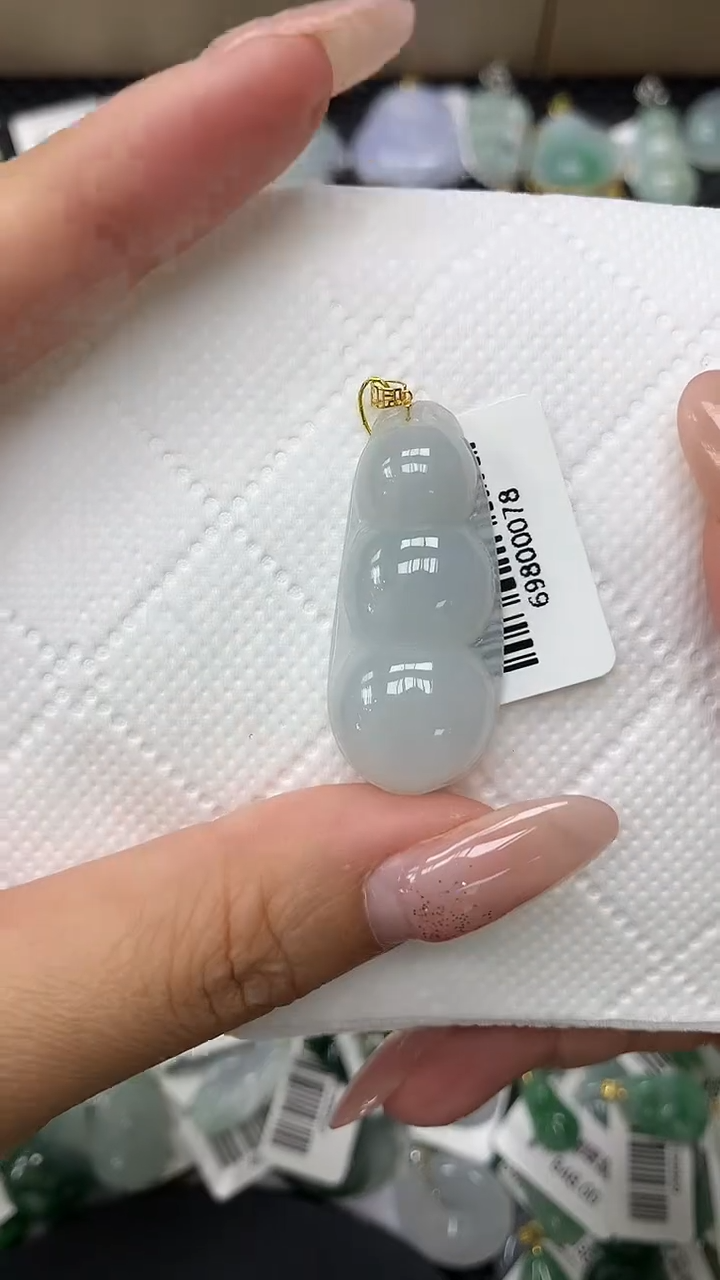 颈饰18K金镶嵌翡翠1111111111