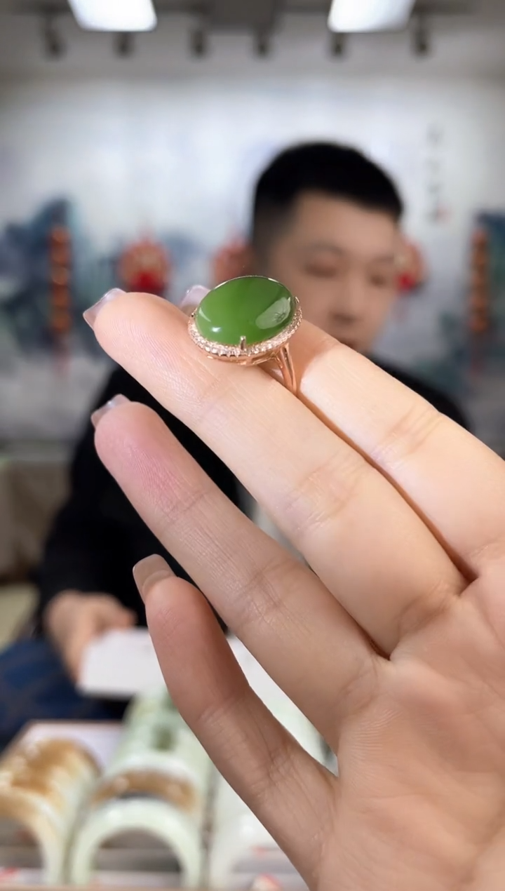 【闪购商品】和田玉戒指银S925镶嵌碧玉戒指