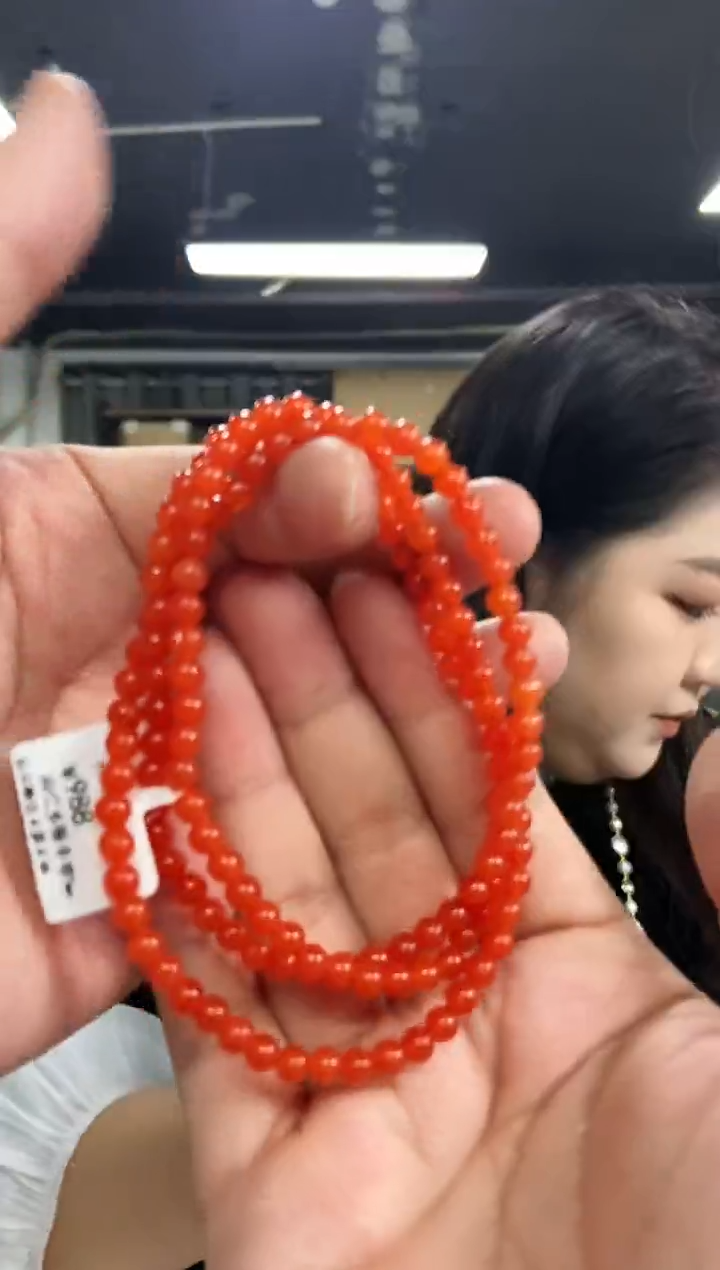 【闪购商品】南红玛瑙手串未镶嵌多样性发其一，颜色微差