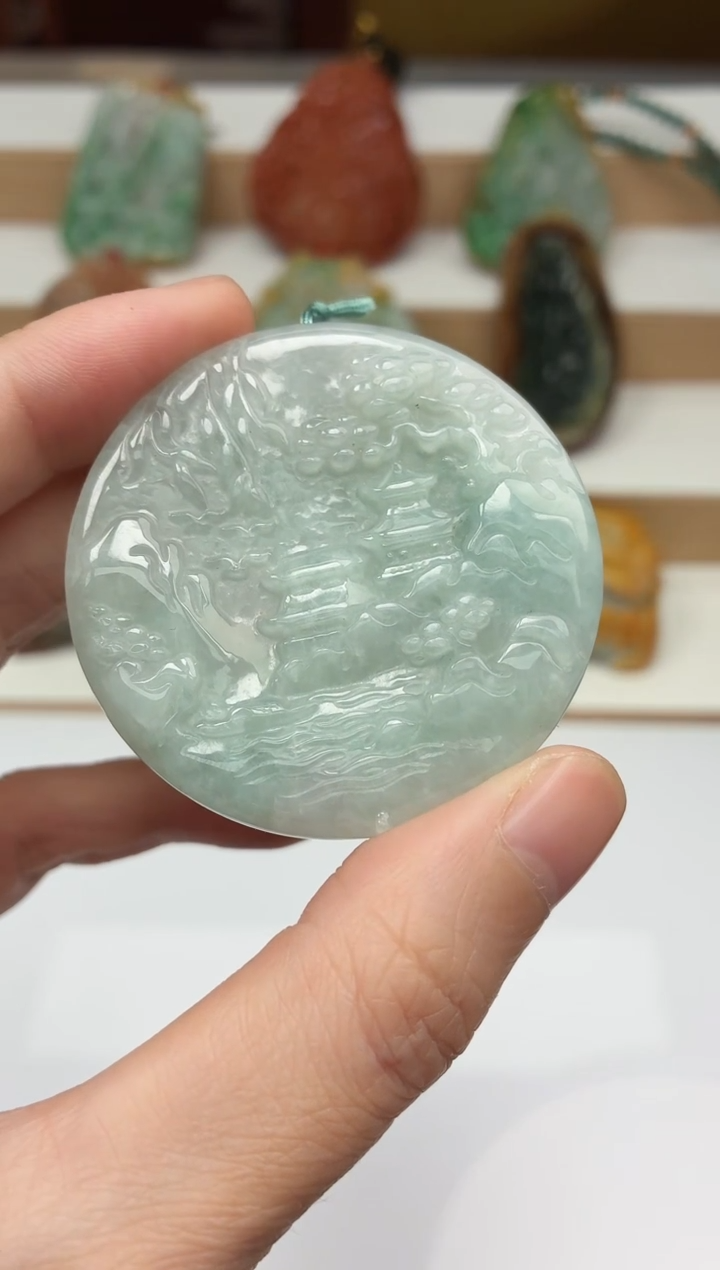 颈饰未镶嵌翡翠牌子