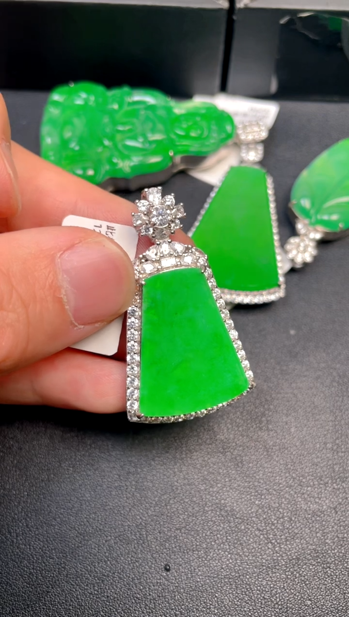 吊坠(不含链)银S925镶嵌翡翠DFZ