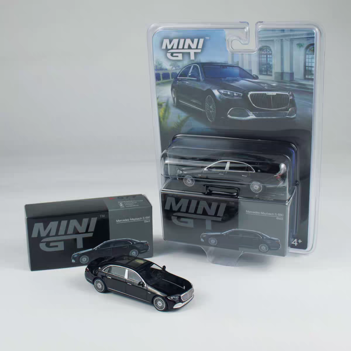MINIGT 1:64 梅赛德斯奔驰 迈巴赫S680 黑色 977# 合金汽车模型