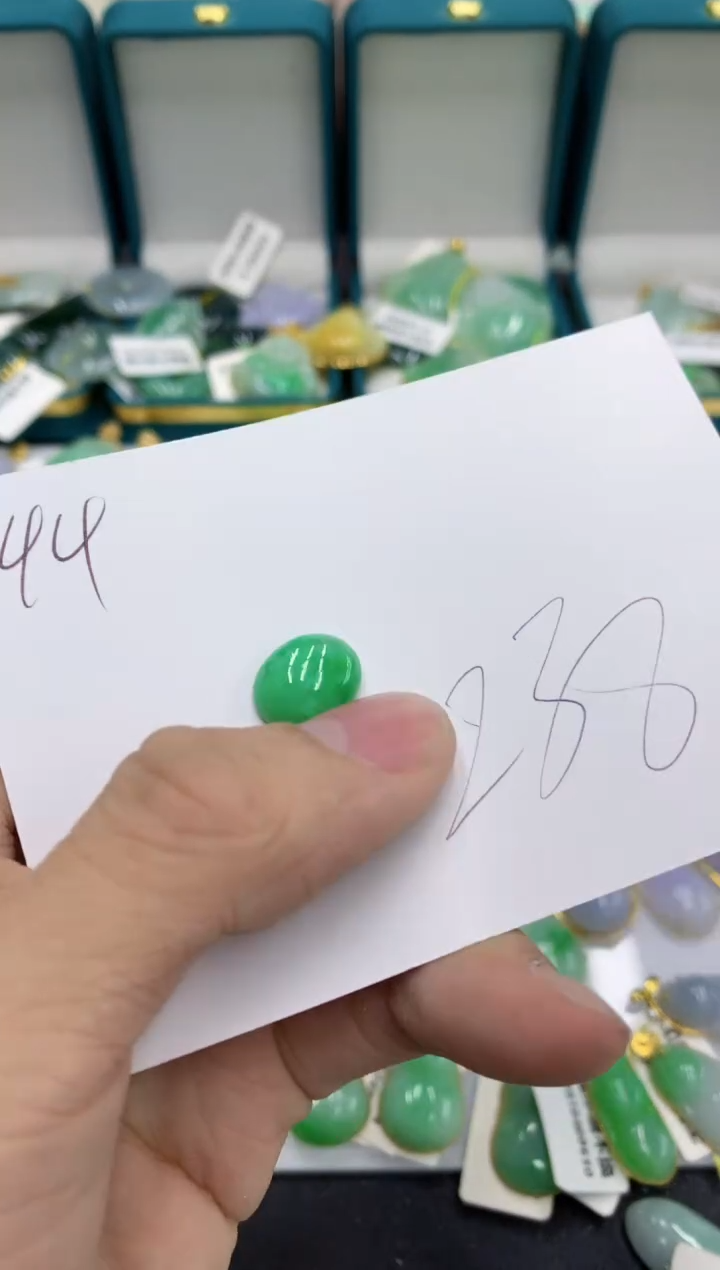 【闪购商品】翡翠颈饰未镶嵌号链接11111