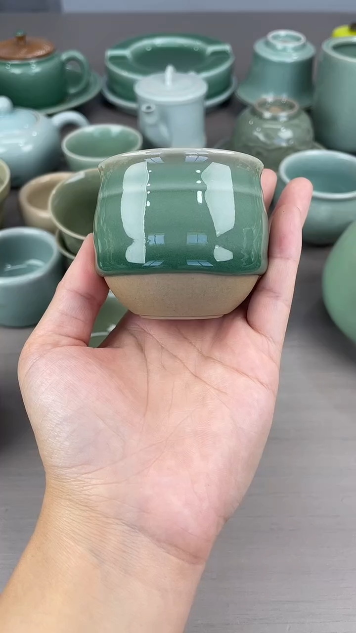 青瓷仓储福利清仓wwx