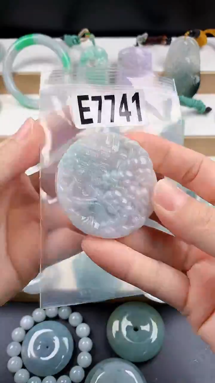 颈饰未镶嵌翡翠天然翡翠吊坠挂件