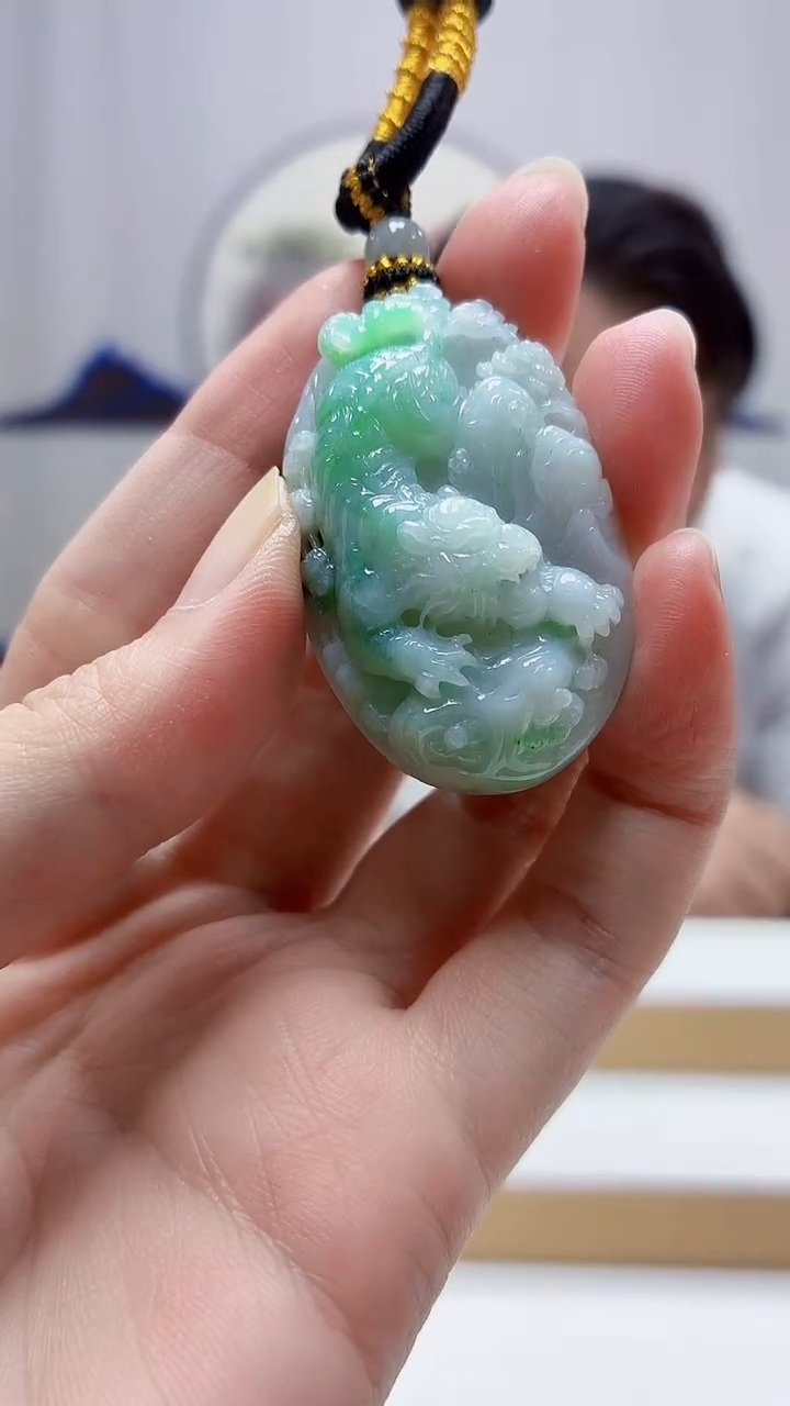 未镶嵌定制翡翠5060zm-毛货挂件95虎牌