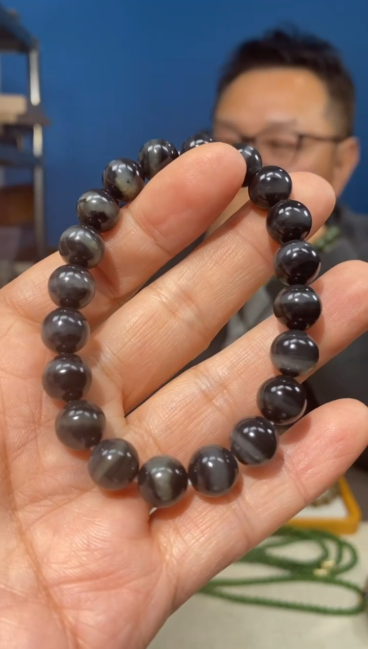 未镶嵌手链和田玉虎**威颜色多样性发货拍一发一