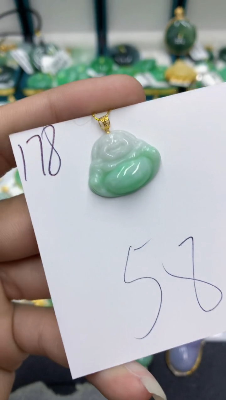 【闪购商品】翡翠颈饰18K金镶嵌翡翠