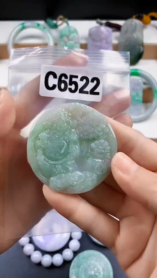 颈饰未镶嵌翡翠天然翡翠吊坠挂件