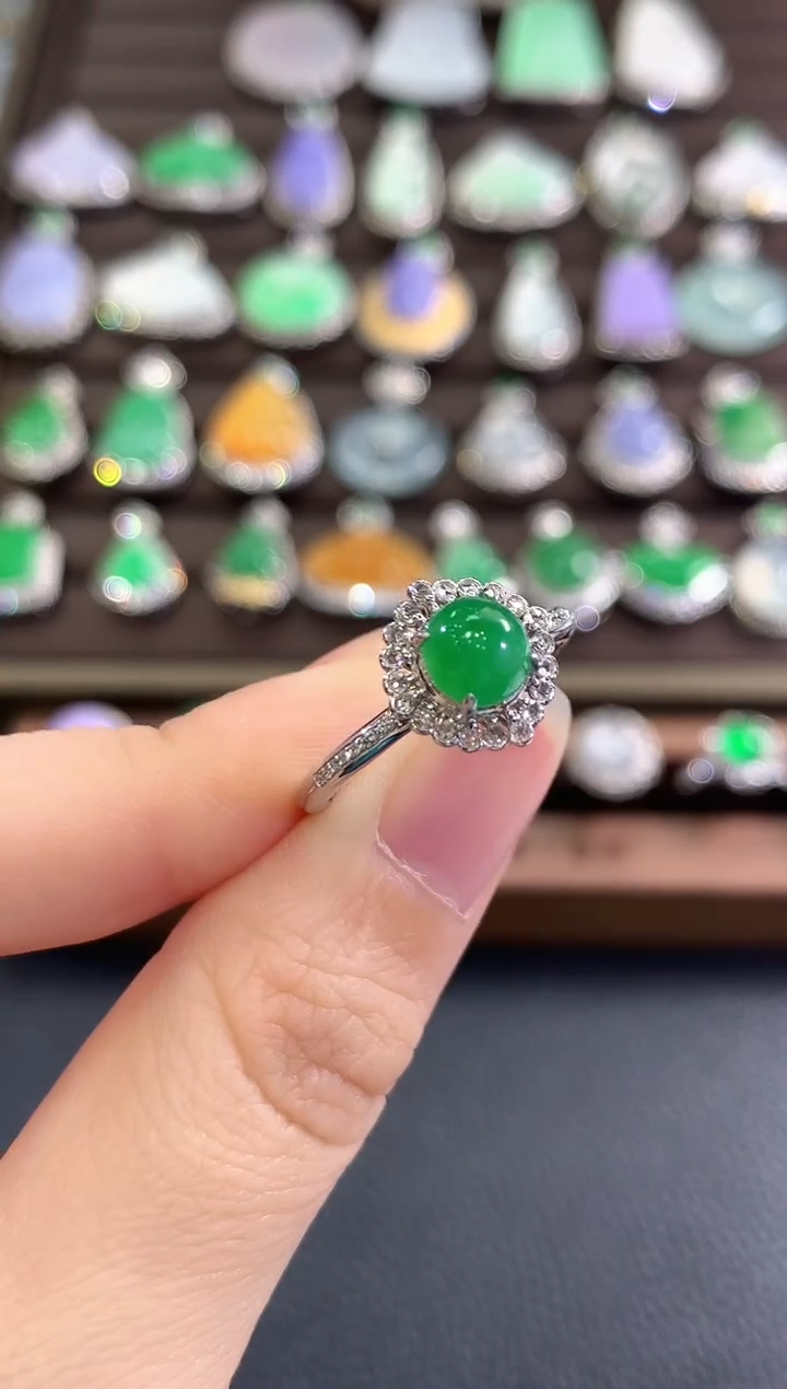 吊坠(不含链)18K金镶嵌翡翠b64 