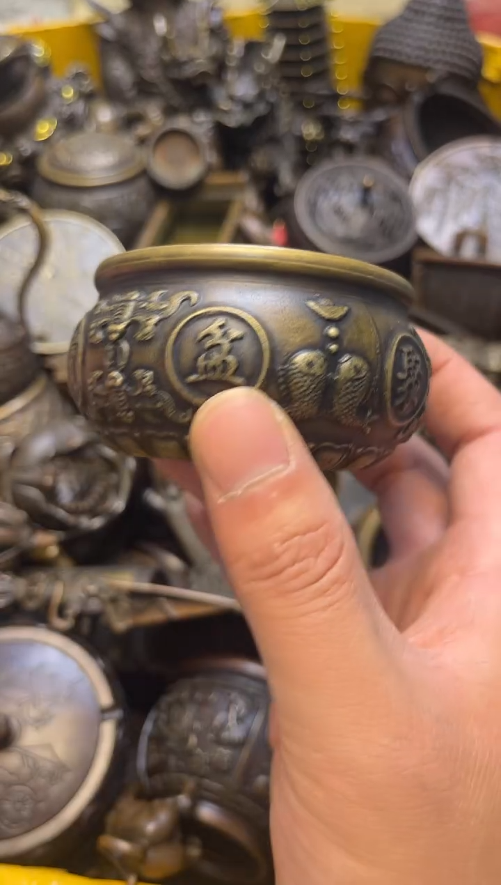 精美铜器，点击下单