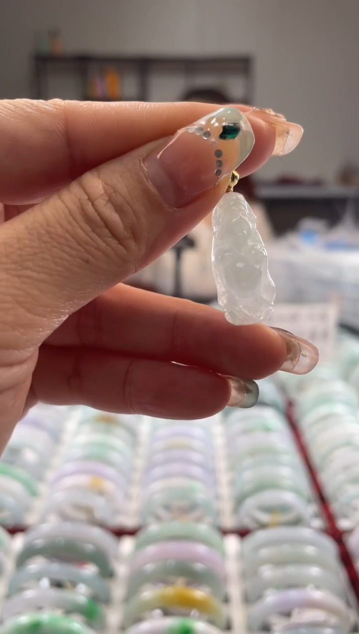 颈饰未镶嵌翡翠多样性发一