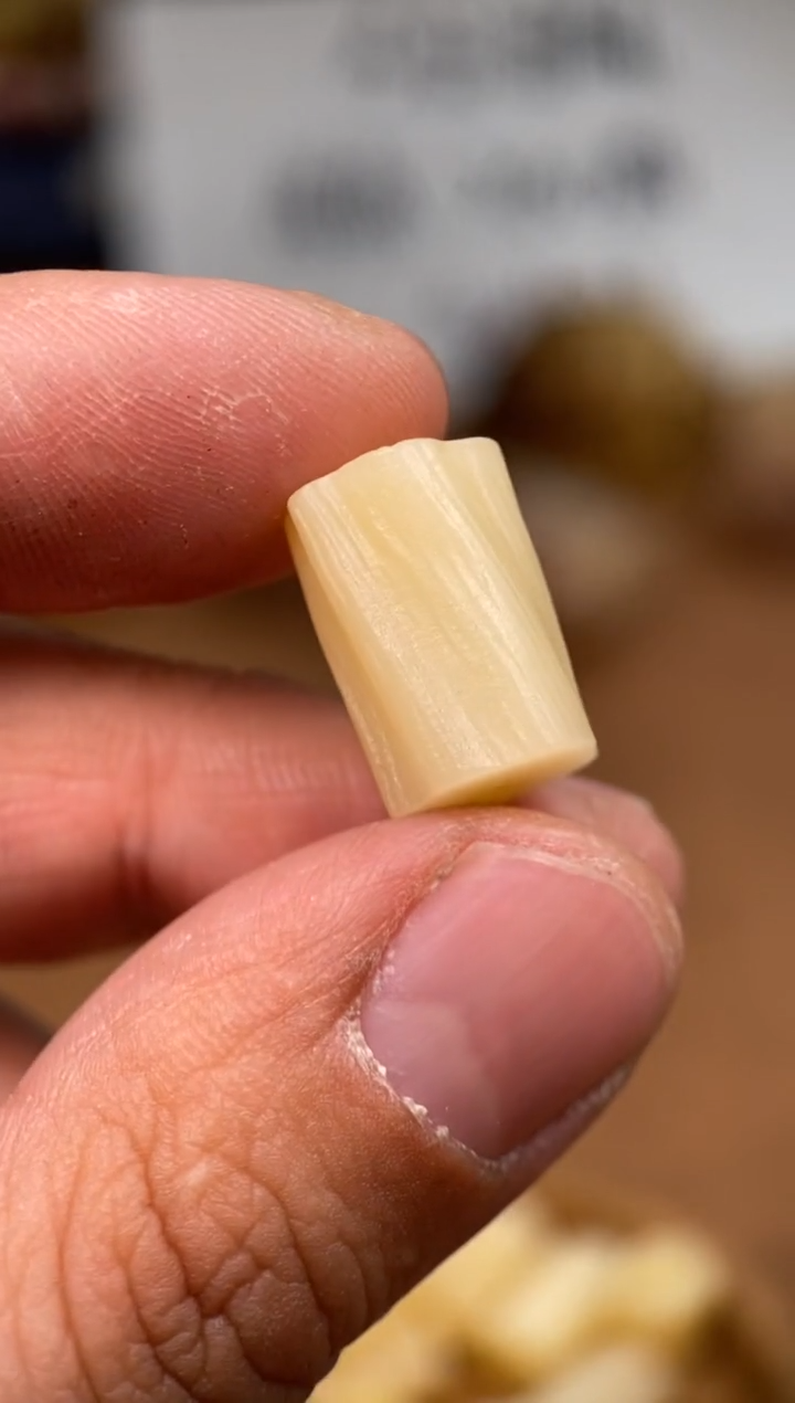 【闪购商品】牛骨其他P296-仿独角棒-有棕裂