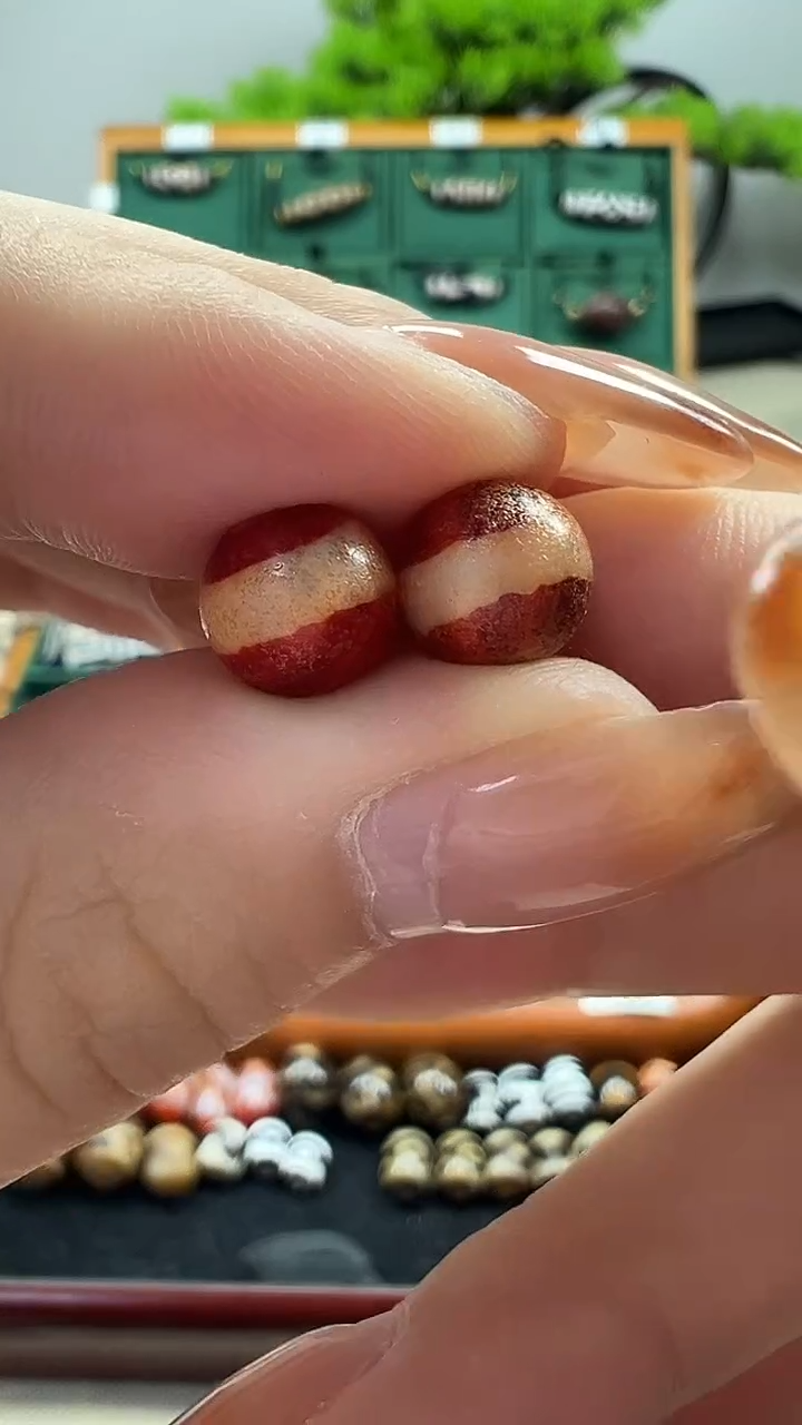 玛瑙/玉髓（覆膜）颈饰未镶嵌33.（微瑕随机发货）