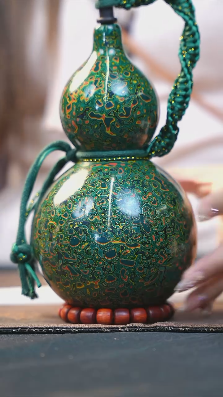 【闪购商品】WY182漆艺酒葫芦不包手串及旋转底座