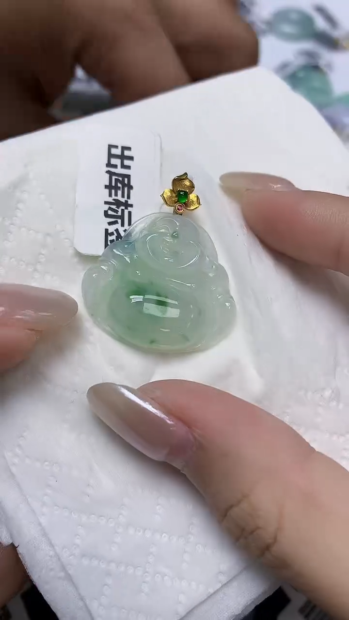 翡翠18K金镶嵌颈饰天然缅甸翡翠A货