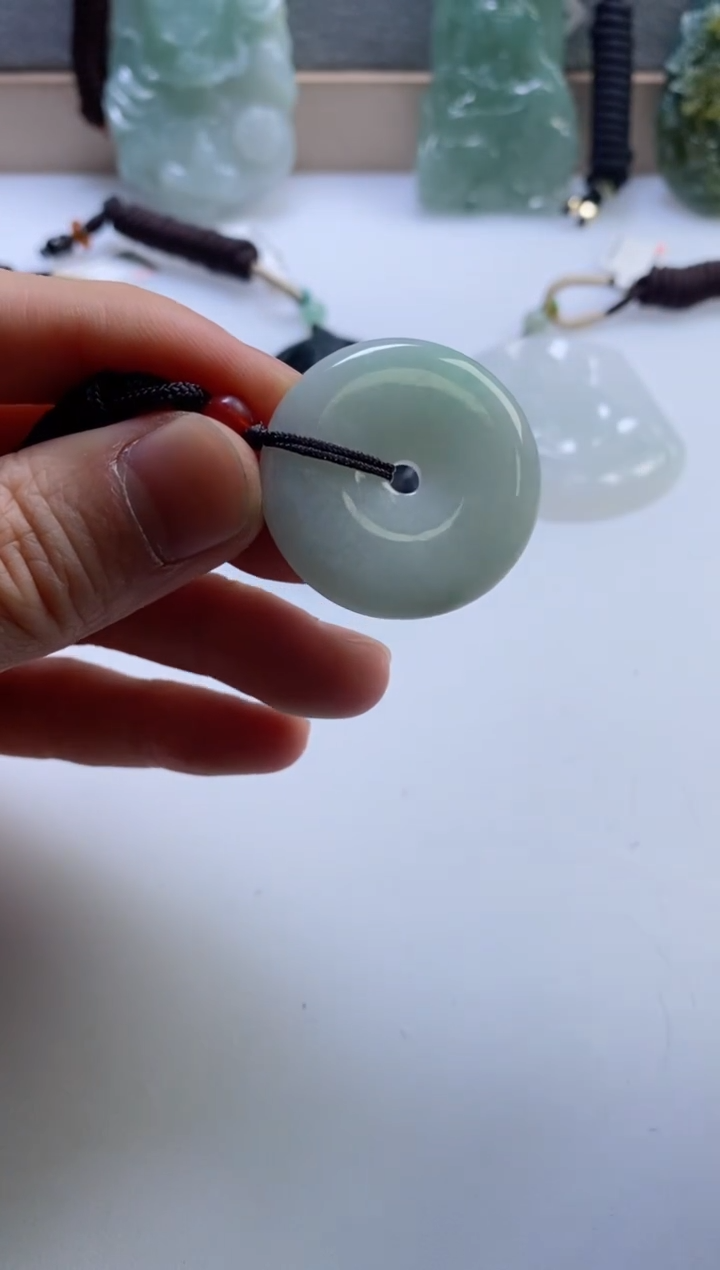 【闪购商品】翡翠挂件未镶嵌