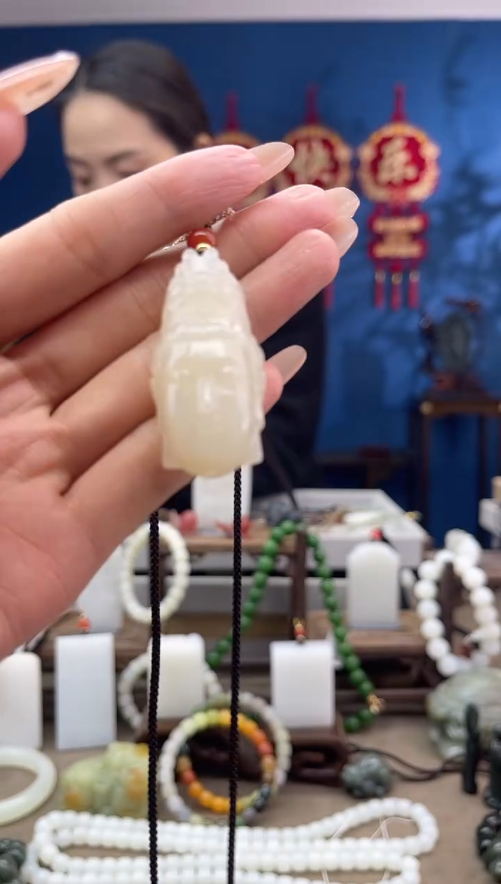 【闪购商品】和田玉颈饰未镶嵌1