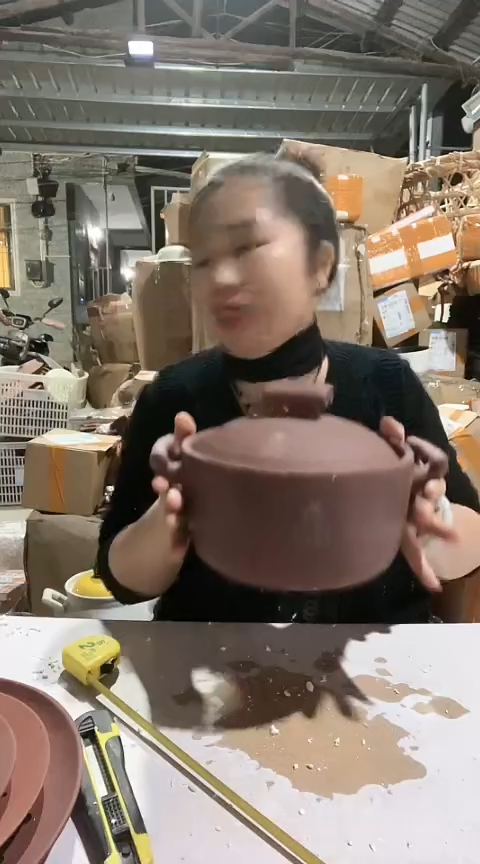 陶陌*瑕疵1.8原陶锅带盖