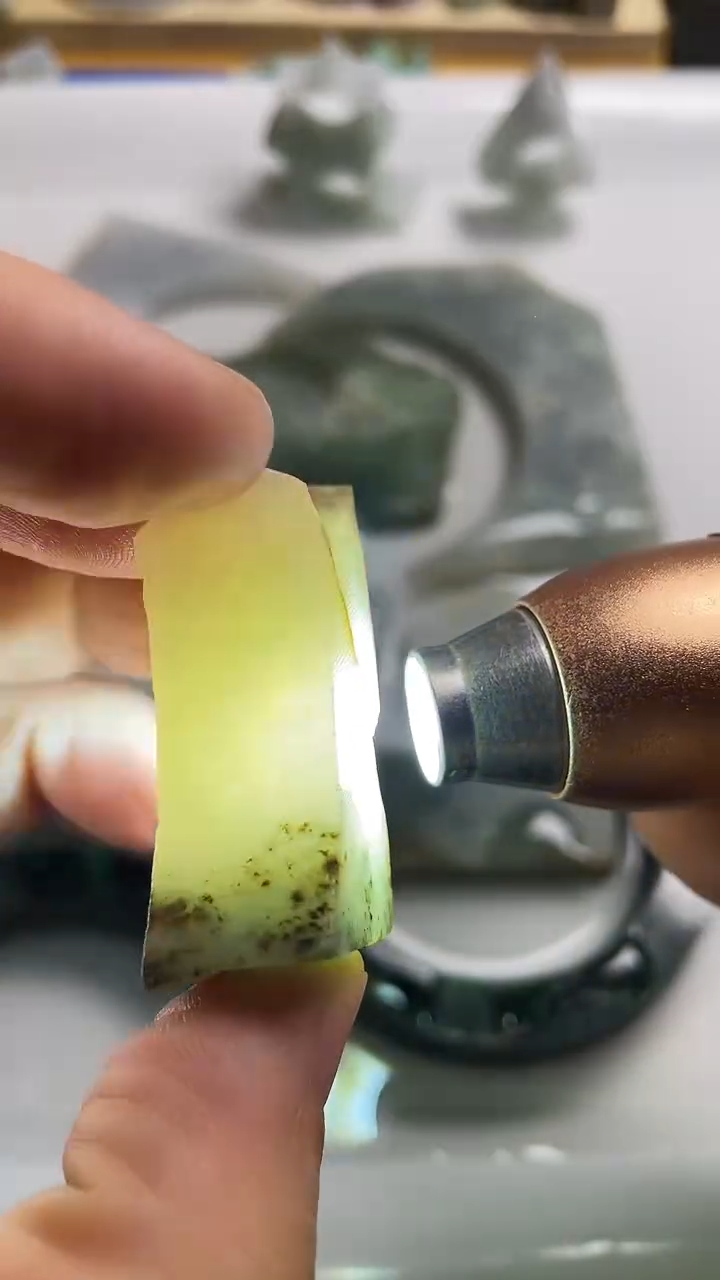 裸石翡翠南*松翡翠小边料