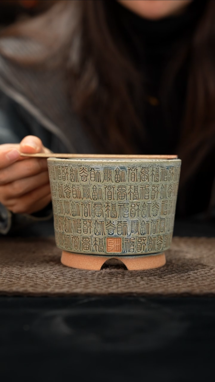 12-13-031花盆口径10.5瑕 