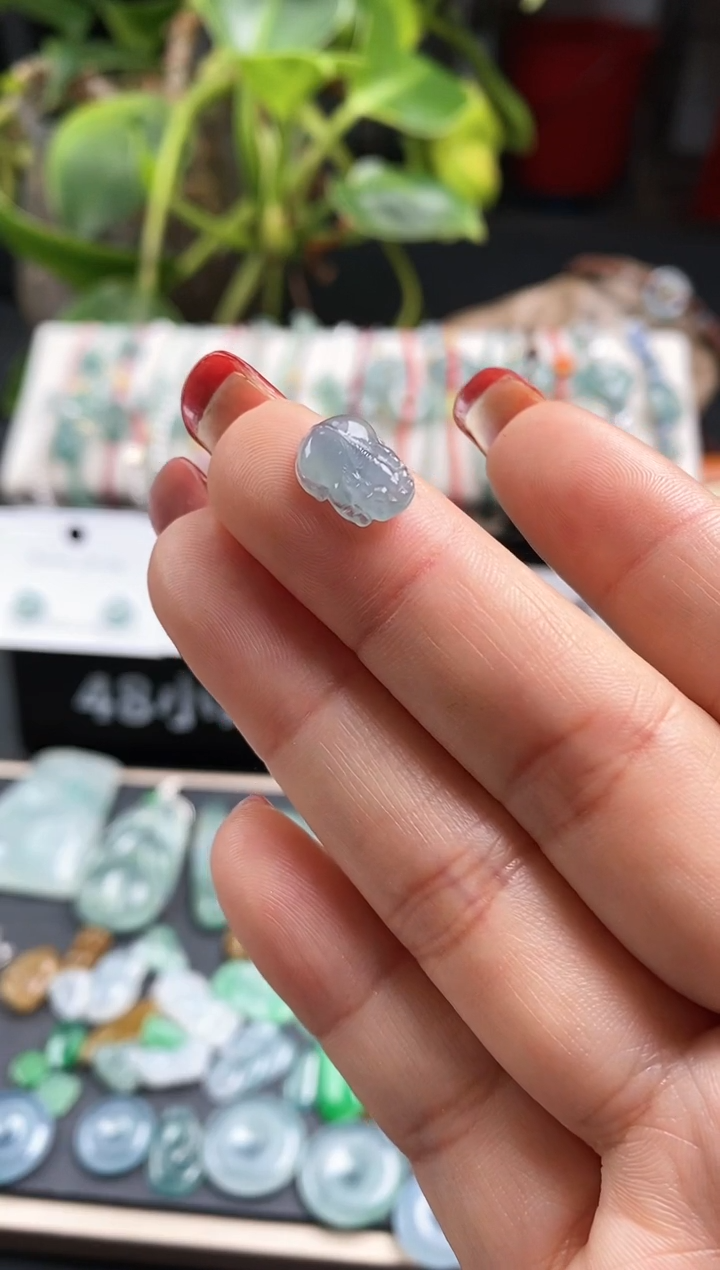 【闪购商品】翡翠散珠貔貅裸石