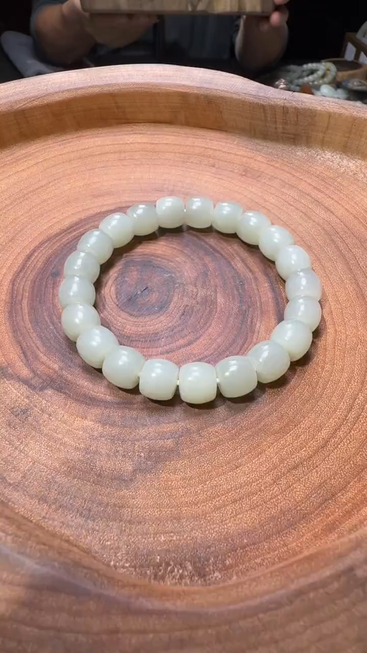 未镶嵌手链和田玉手串