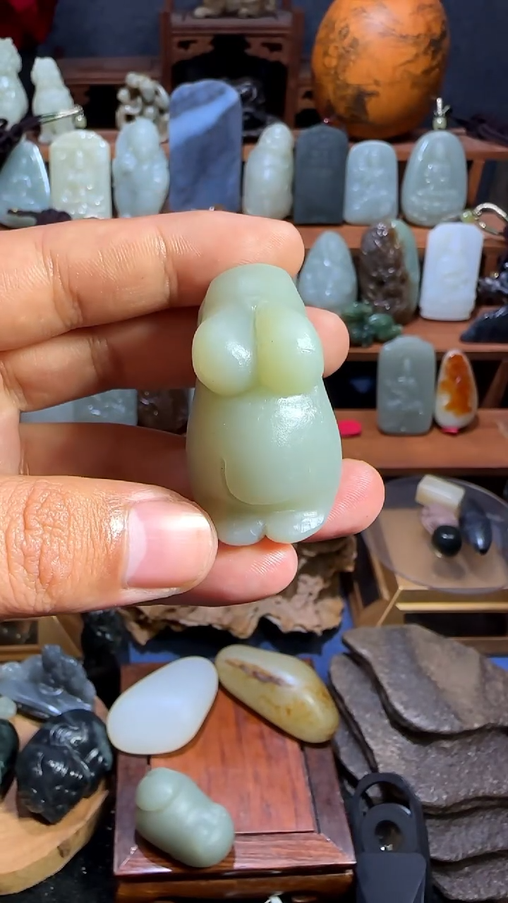颈饰未镶嵌和田玉1
