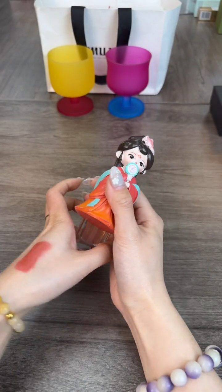 瓷片新号开播漏不停@@CQ921