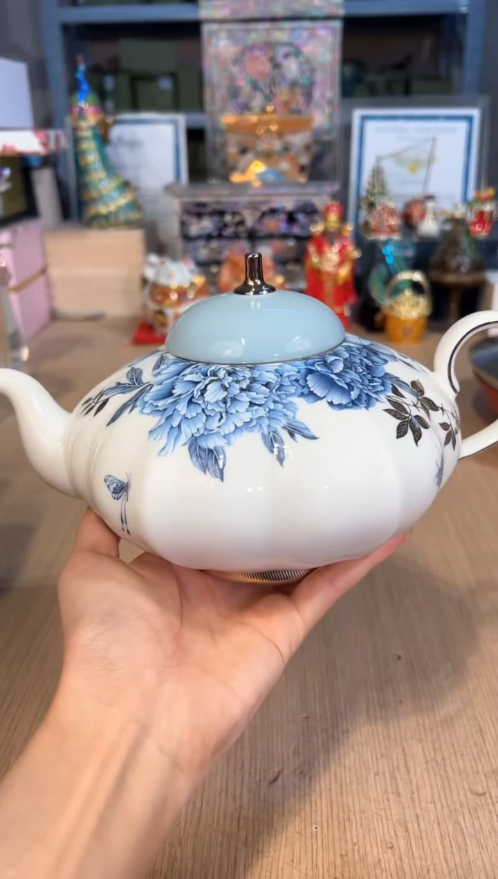 【闪购商品】杯150铂金青花大茶壶     
