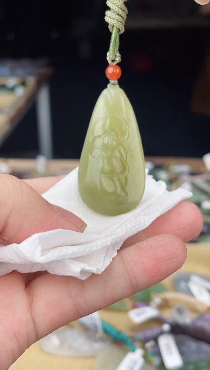 颈饰未镶嵌和田玉1